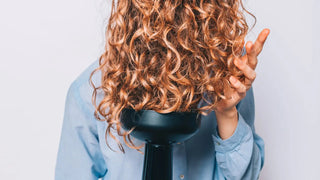 DIFFUSEUR CHEVEUX BOUCLÉS : COMMENT BIEN SÉCHER VOS BOUCLES ? - No More Beauty